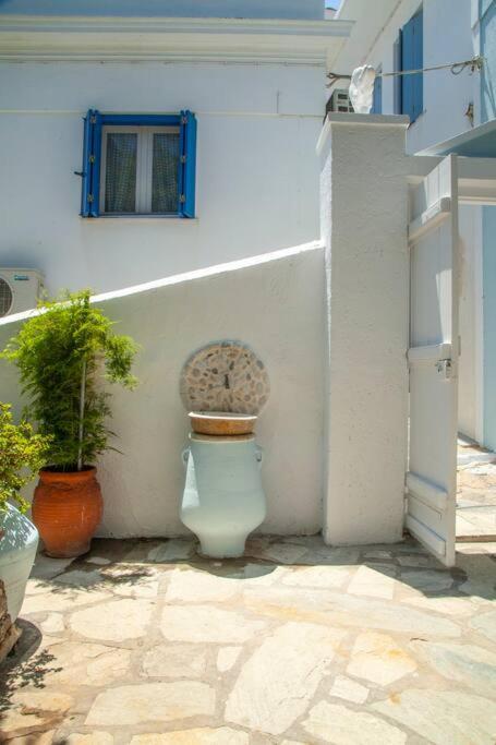 The Magnolia Villa Skopelos Town Exterior photo